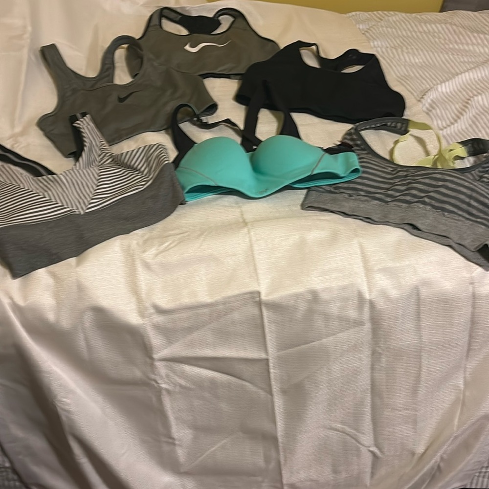Sports bras. Nike, VSX, Mondetta, one off brand. - Picture 1 of 7